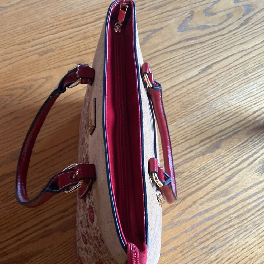 Natural Cork brand handbag - Picture 7 of 8